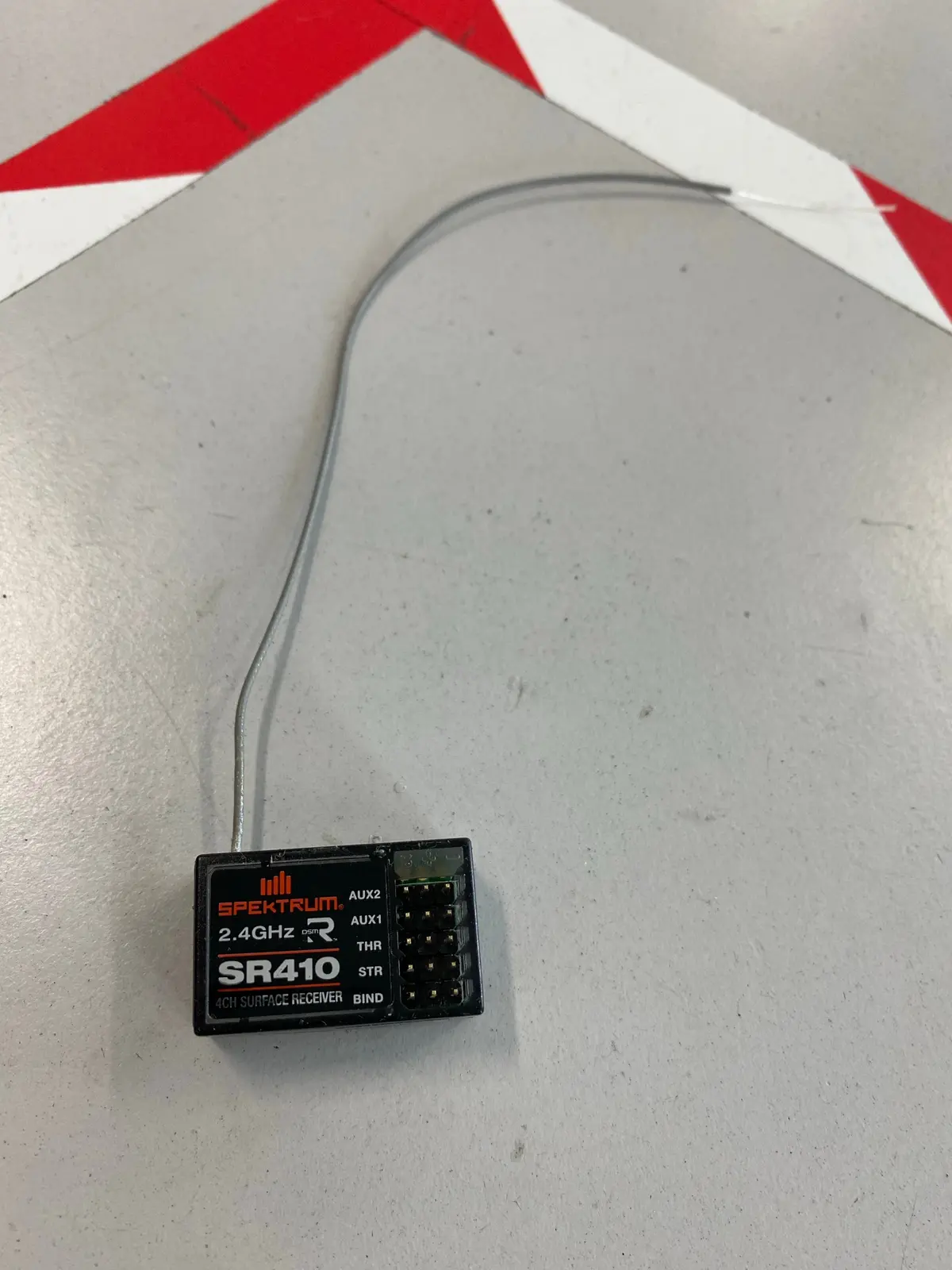 Pre Owned Spektrum Receiver Sr410 1