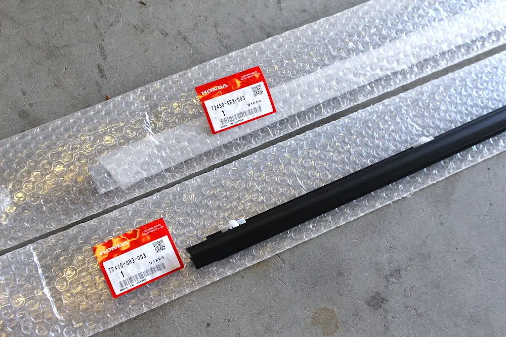 Oem Honda Left And Right Door Lower Window Molding For 92-95 Civic Hb, Coupe 1