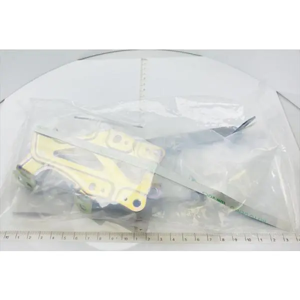 ダイハツ用 トリツケキットのみ 08606-K1010 ダイハツ純正部品 1