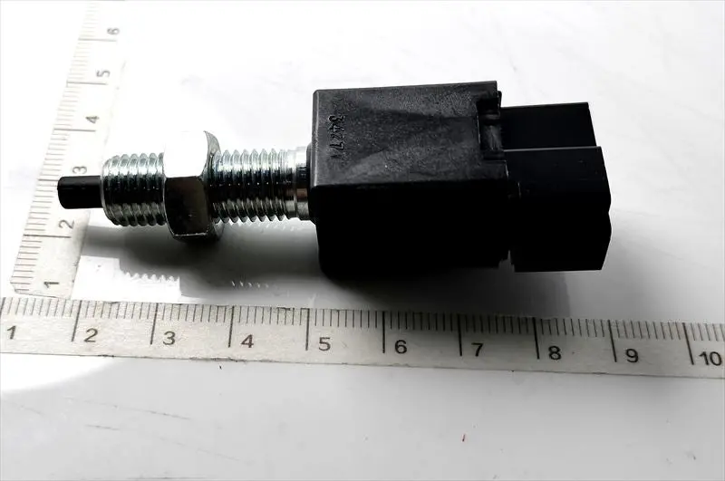 『図の82110』ストップランプのスイッチのみ Mb435457 エクリプス用 三菱純正部品 M51m 1