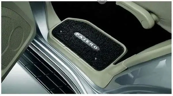 『パジェロ』 純正 V98w ステップマット パーツ 三菱純正部品 Pajero オプション アクセサリー 用品 1
