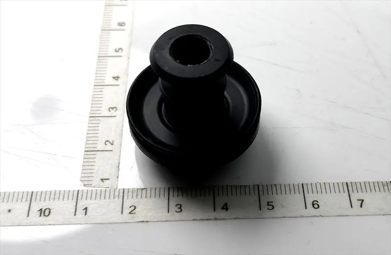 ビアンテ用 アウターのブッシュのみ Td11-67-407A Dba-Ccffw マツダ純正部品 1