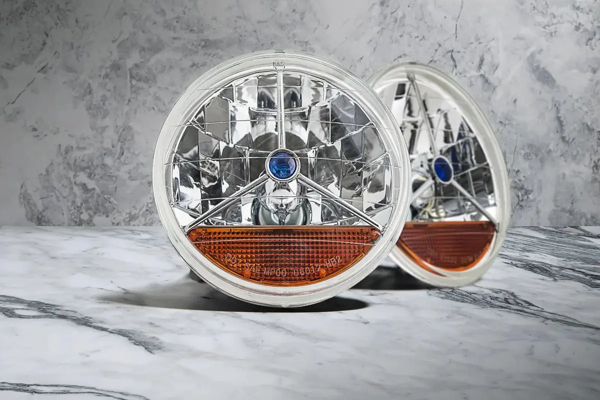 Land Rover Defender (1991-2016) Legacy Headlights 1