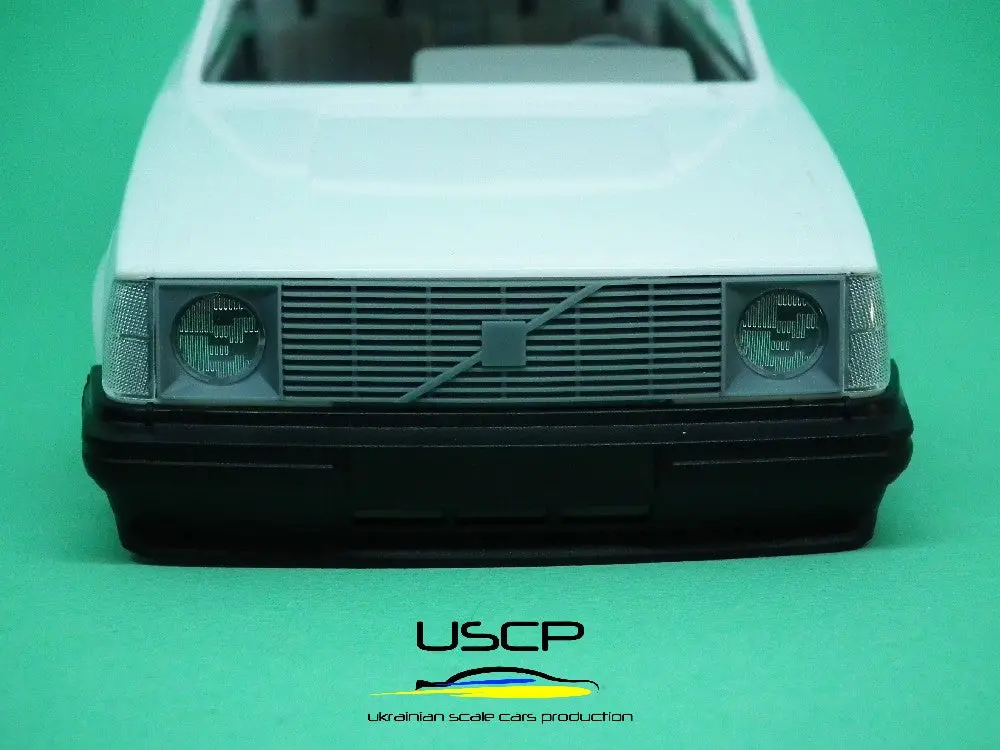 Uscp Volvo 240 Early Type Grill 1:24 1