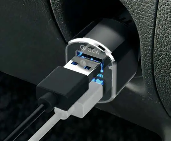 『ランドクルーザー300』 純正 Fja300w Vja300w T-Select Dc-5.4A-リバーシブルusb2ポートqc3自動判定 パーツ トヨタ純正部品 オプション アクセサリー 用品 1